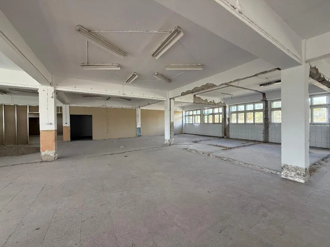 Spațiu comercial de vânzare în Alba Iulia, zona Bărăbanț, fostă cantină, fotografia 4