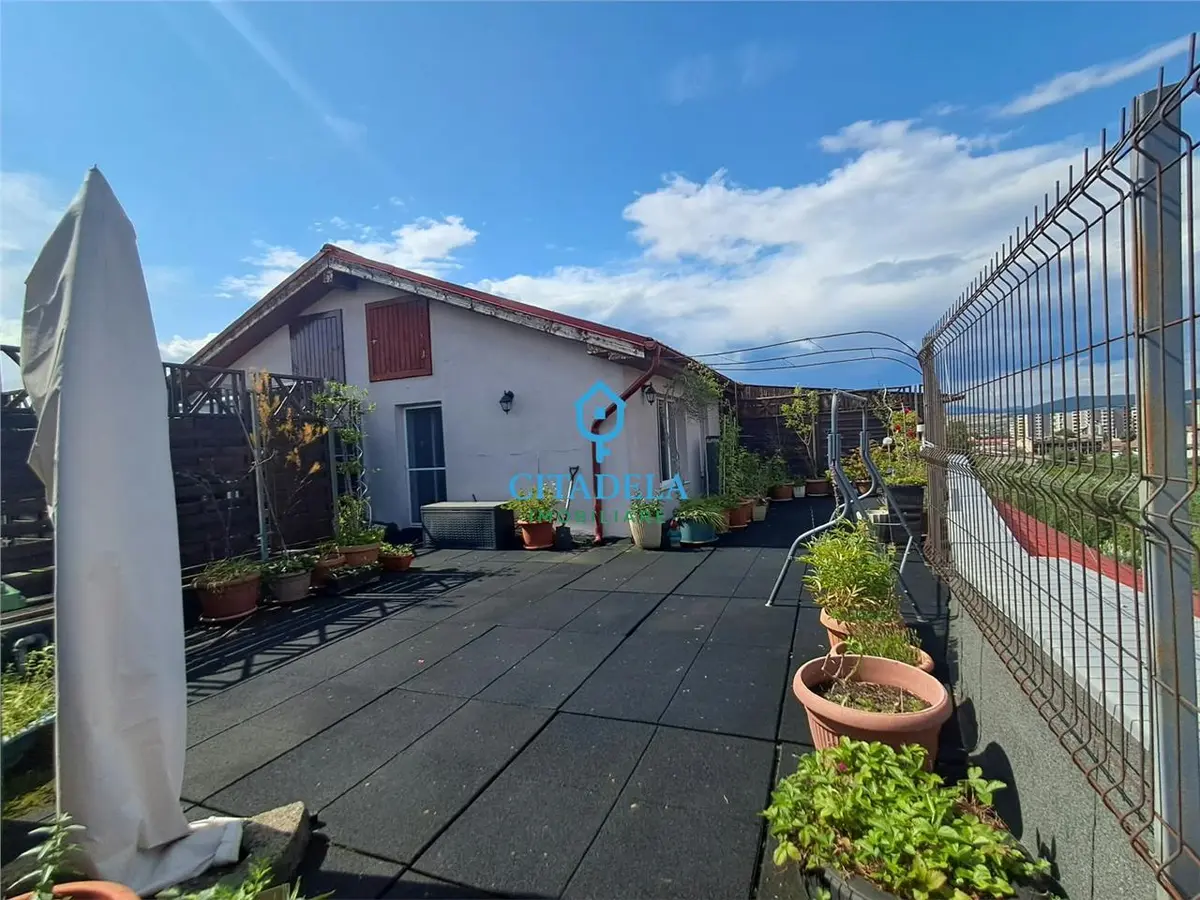 Penthouse duplex modern cu terasă de 60 mp, Alba Iulia, fotografia 1