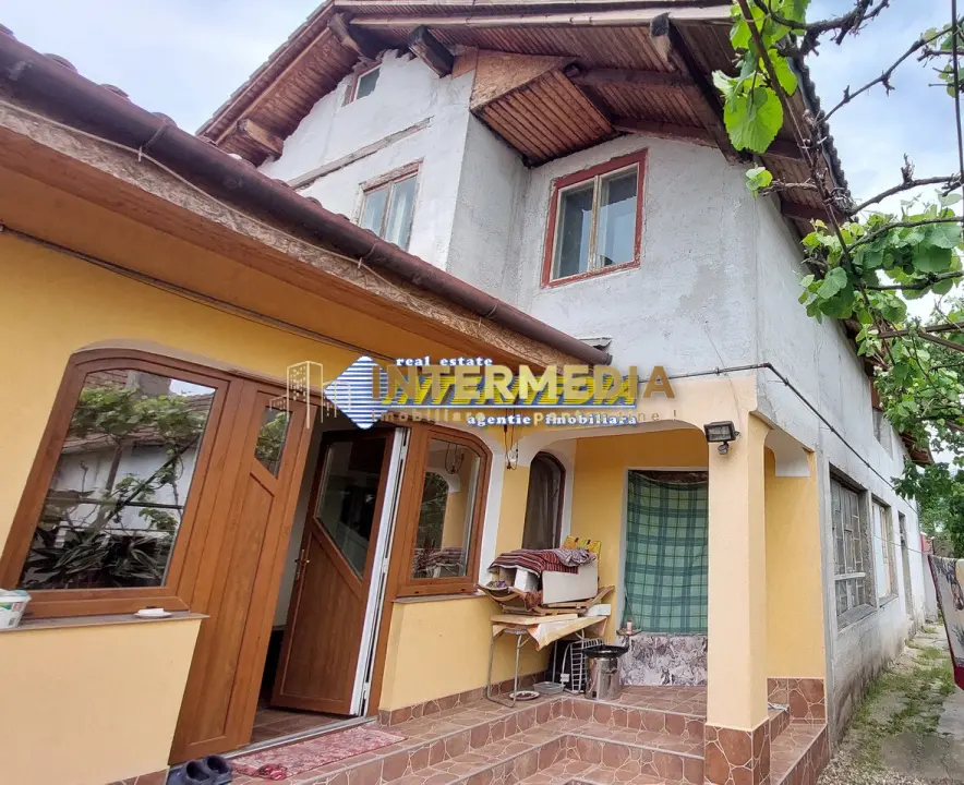 Casa semifinisata P+E+M Vanzare cu 600 mp teren in CENTRU Alba Iulia, fotografia 10