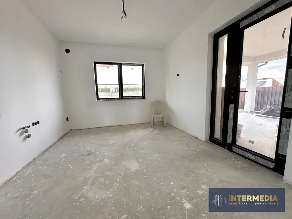 Casă nouă în Alba Iulia, zona Cetate, 4 camere, 509 mp teren, fotografia 8
