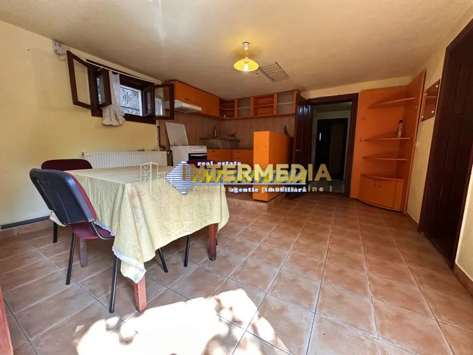 Vanzare Casa D+P+2E+Pod cu 10 camere, garaj si curte în zona Cetate, Alba Iulia, fotografia 13