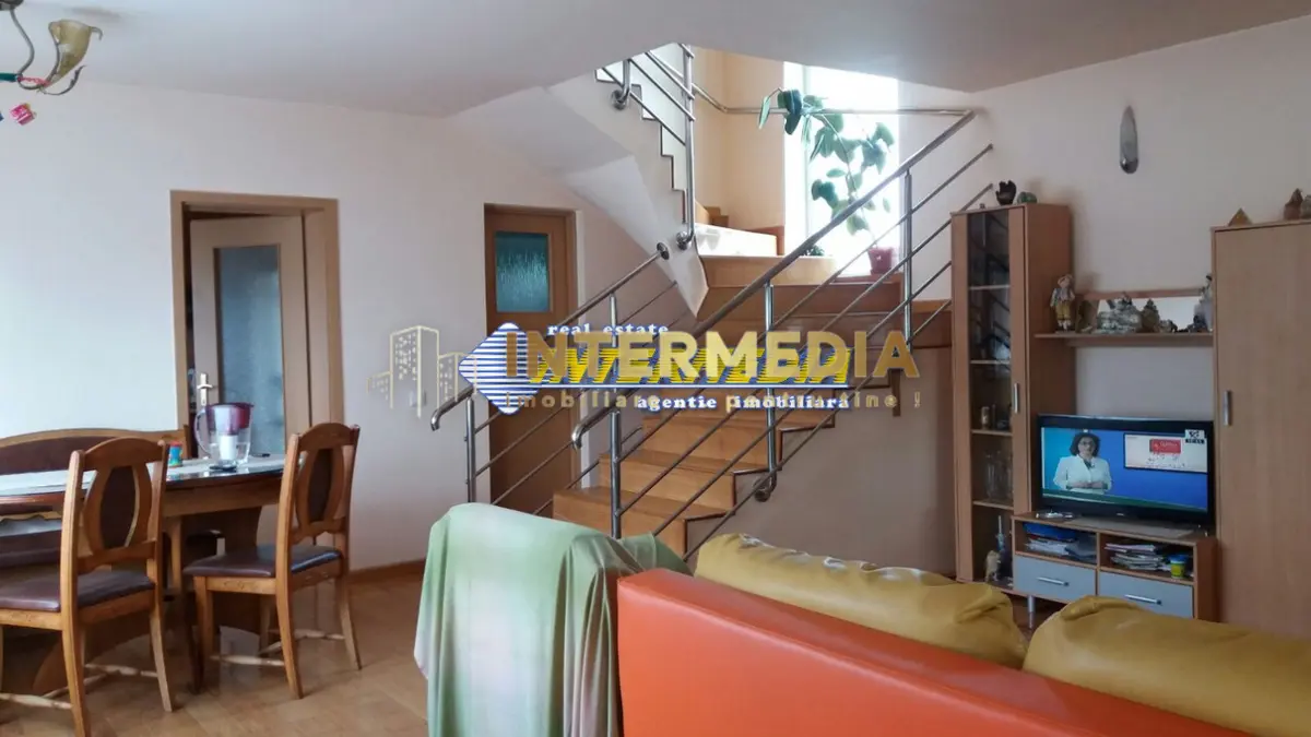 Casa Noua de vanzare in Alba Iulia, zona Centru, fotografia 1