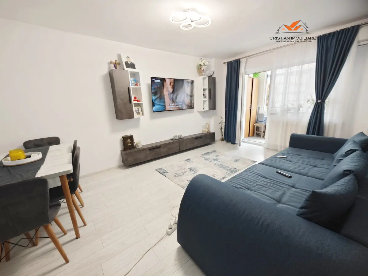 Apartament cu 3 camere decomandat în Cetate, Alba Iulia, etaj 2, mobilat și utilat, fotografia 3