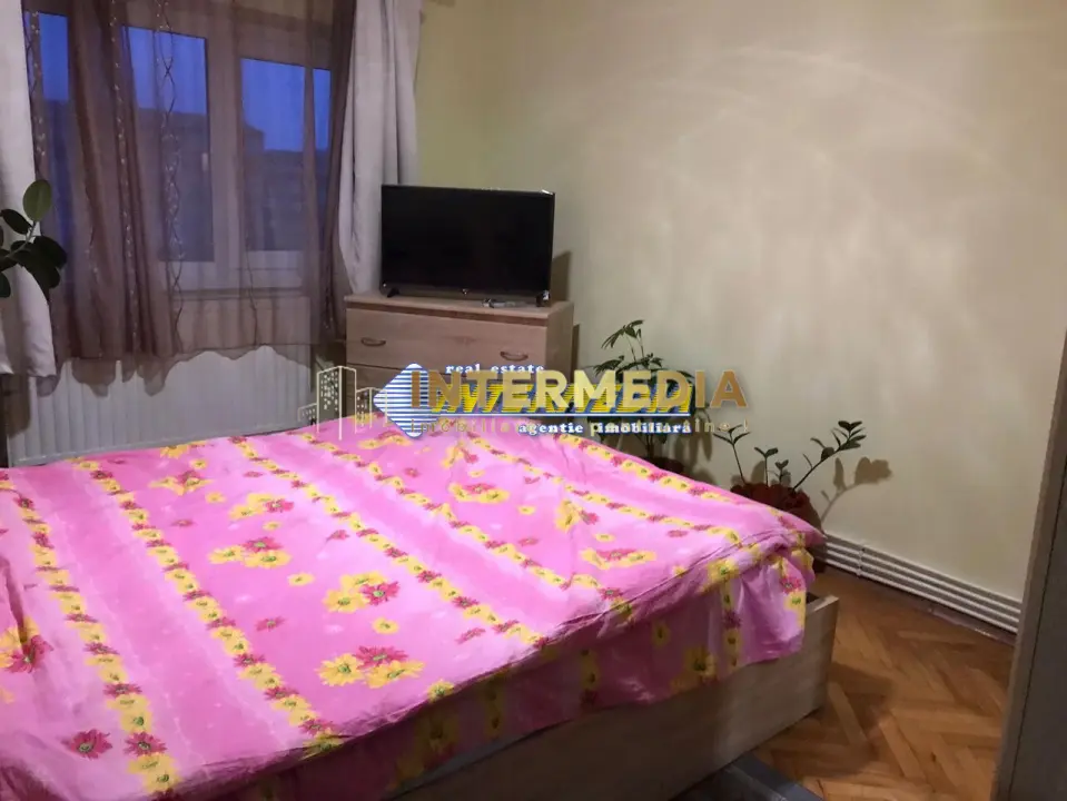 Apartament 2 camere de vanzare Cetate zona Mercur, fotografia 8