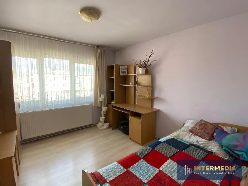 Apartament 2 camere, decomandat, Cetate, vedere panoramică, mobilat, fotografia 4