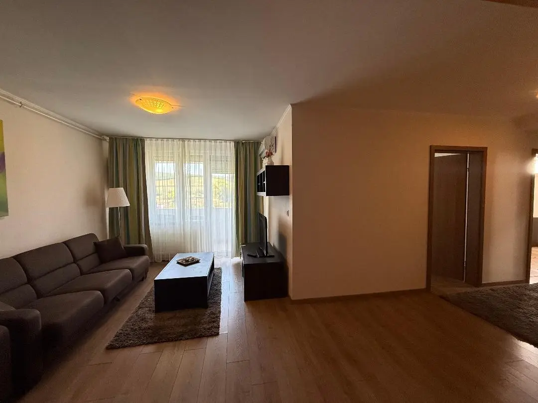 Apartament cu 3 camere de vânzare în zona Cetate, Alba Iulia, fotografia 6