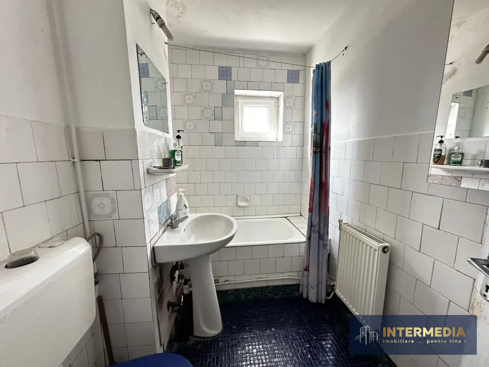 Apartament 3 Camere Vanzare CETATE Flanco Etaj 1, Nefinisat, Centrala Termopane, fotografia 6