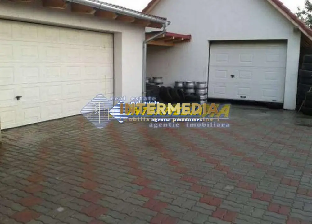 Casa de vanzare, in Alba Iulia, 7 camere, cu 1500 mp teren, 3 Garaje, fotografia 5