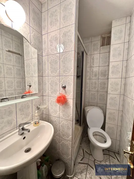 Vanzare Apartament 4 camere modificat in 3 CETATE M-uri vedere Parc 2 bai 2 balc, fotografia 10