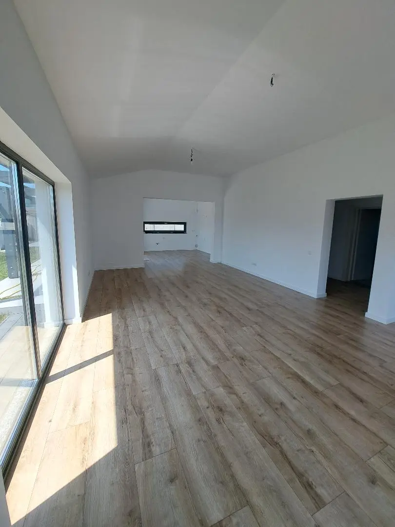 Casă pe un singur nivel de vânzare, Alba Iulia, zona Micești, fotografia 1