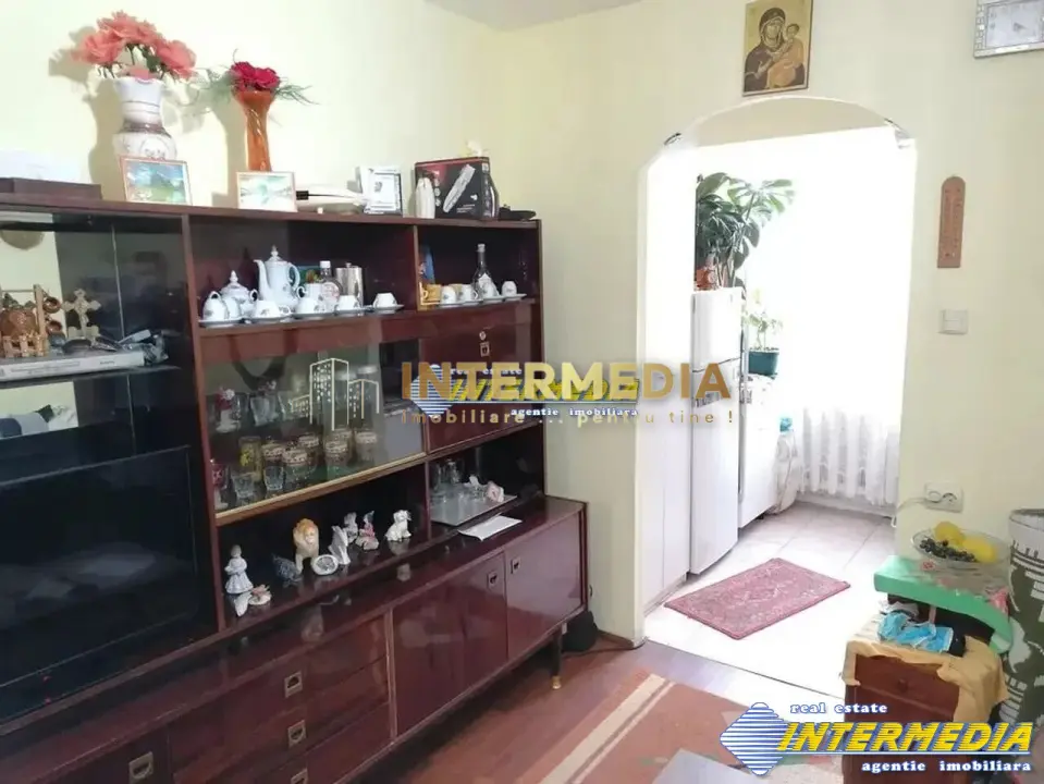 Garsoniera de vanzare in Cetate Alba Iulia etaj intermediar mobilata si utilata, fotografia 5