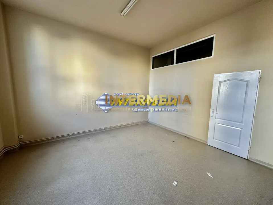 Spatiu Comercial, 328 mp, Cetate, Ideal Clinica, Birouri, Cabinete, fotografia 6