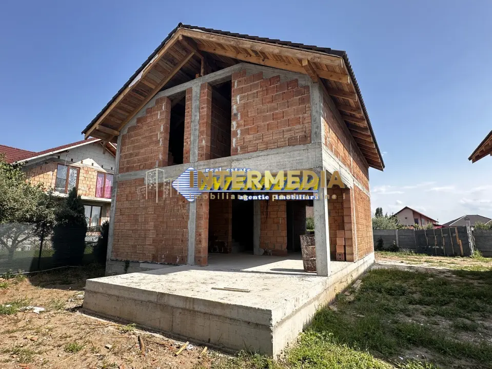 Vanzare Casa Individuala P+M la Rosu cu 345 mp teren si utilitati in Alba Iulia, fotografia 6