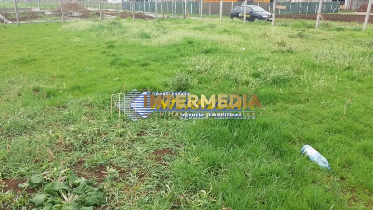 Teren Intravilan de Vanzare 940 mp cu utilitati, fotografia 1