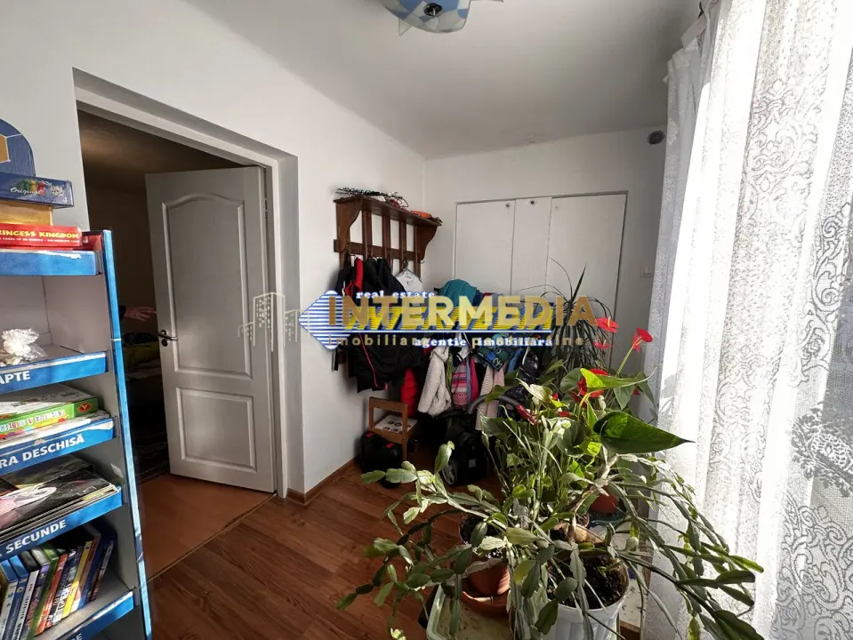 Casa cu 3 camere in Cetate la asfalt cu 1176 mp Teren, fotografia 13