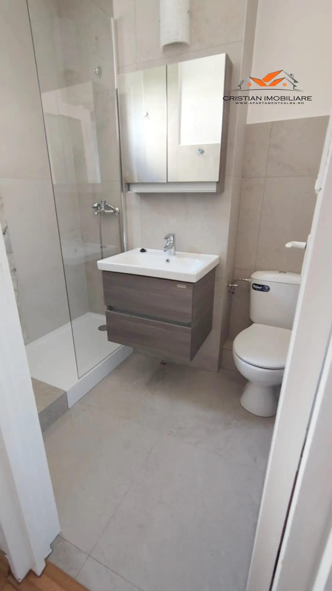 Apartament 3 camere decomandat, finisat, în Alba Iulia, zona Cetate, fotografia 5