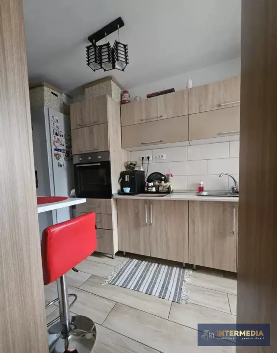Apartament 3 camere decomandate în Cetate, Alba Iulia, etaj 3, mobilat, cu beci și parcare, fotografia 10