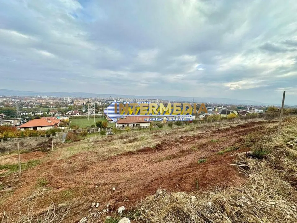 Teren intravilan 1068 mp cu toate utilitatile in Cetate, fotografia 2