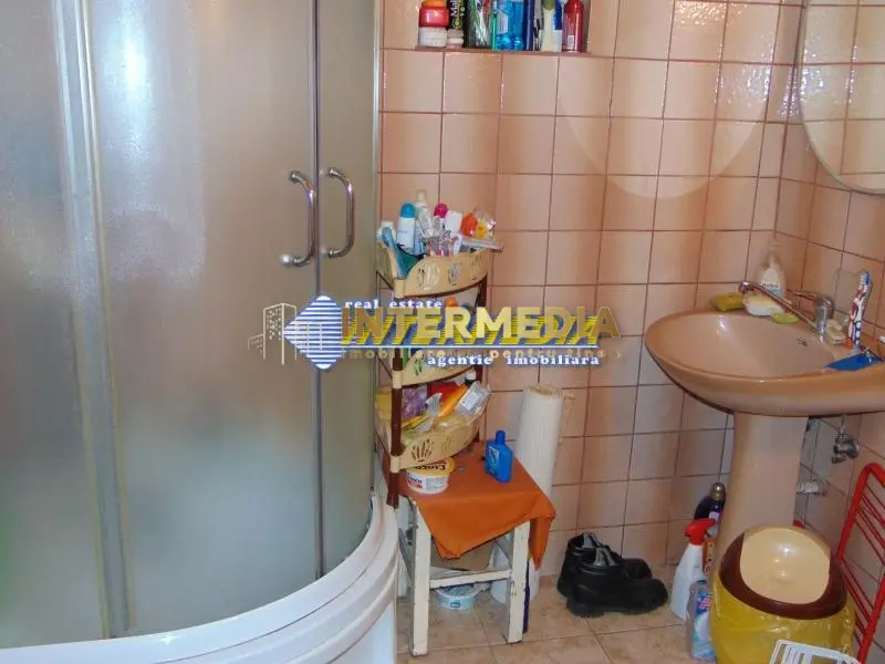 CASA 6 CAMERE, DE VANZARE, CENTRU, PRETABILA CABINETE, GRADINITA , BIROURI, fotografia 5