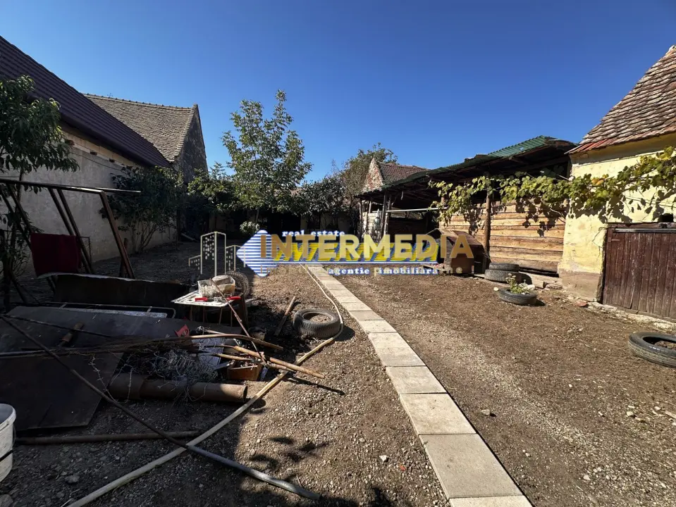 Casa veche cu Anexe, Teren 1313 mp, Lancram, Ideala pentru investitie, fotografia 4