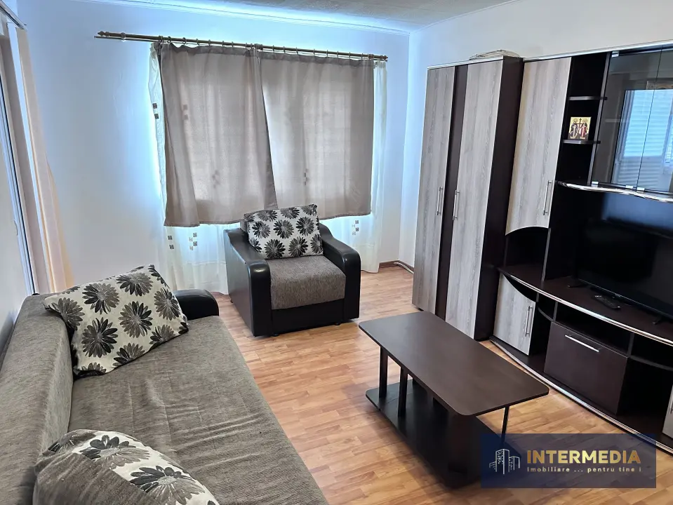 Apartament 2 camere, decomandat, zona Cetate, etaj 3, mobilat, fotografia 12
